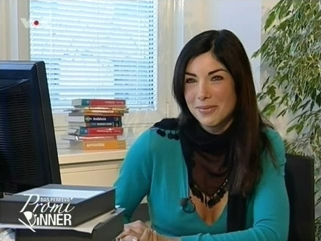ap_dasperfektepromidinner_070401_007.jpg