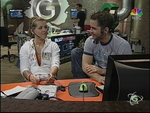aj_giga050802_26.jpg