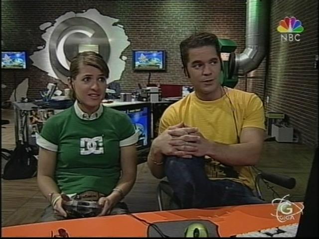 aj_giga050803_08.jpg