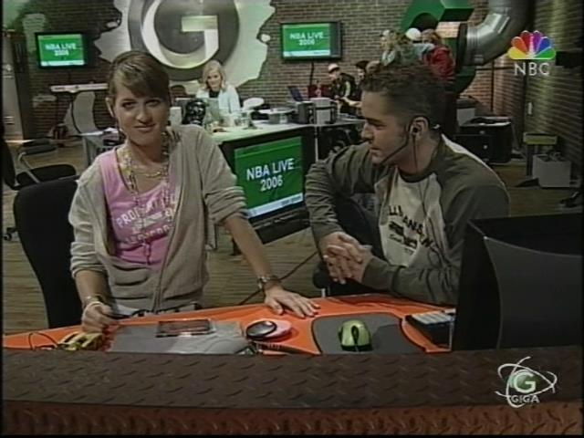 aj_giga050810_07.jpg