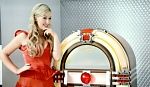 ce_welovetoentertainyou_100902_006.jpg