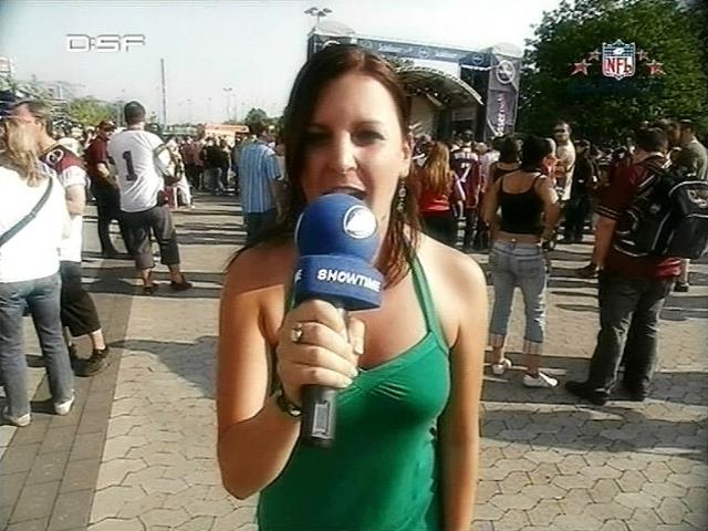 eb_afshowtime_070504_06.jpg
